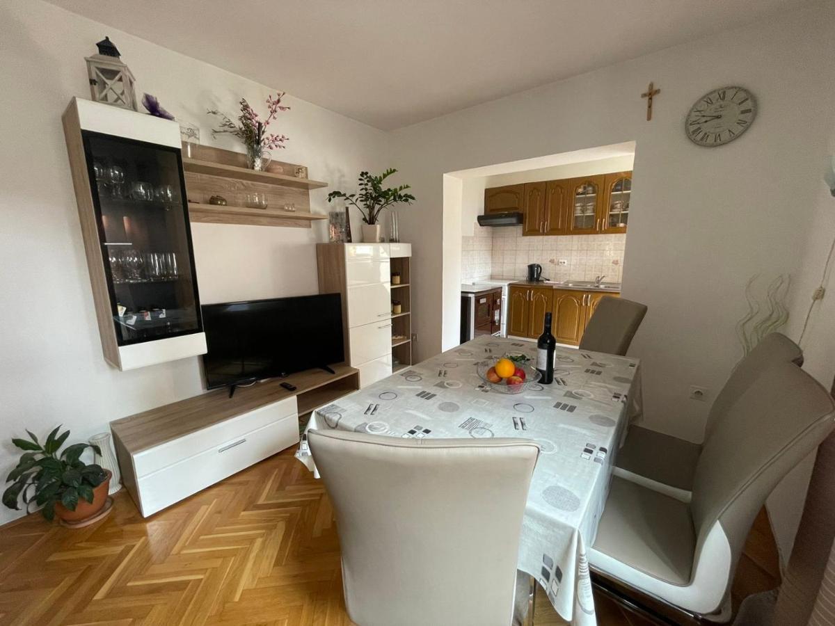 Apartman Renata Crikvenica Bagian luar foto