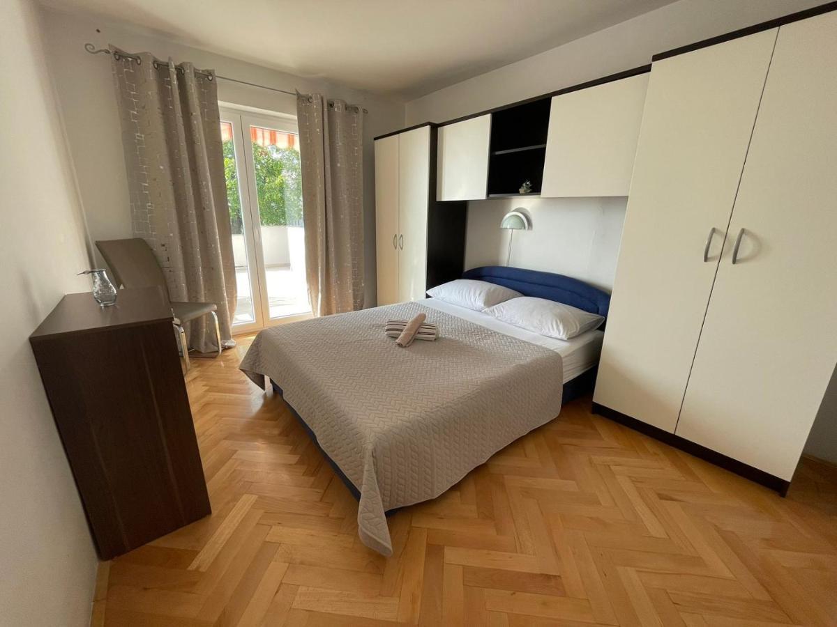 Apartman Renata Crikvenica Bagian luar foto